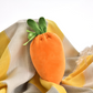 Bolsa de golosinas de Pascua con forma de zanahoria de felpa
