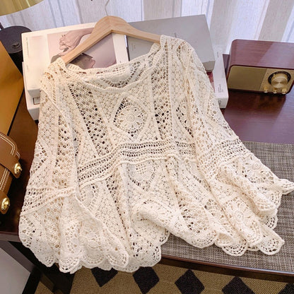 🌺 ¡OFERTA RELÁMPAGO 50% DE DESCUENTO! 👒 Blusa de Encaje Cubre-Bikini Bohemia – Mangas Acampanadas, Patrón Calado y Estilo Vintage para la Playa ✨