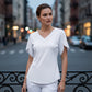 🎉 ¡TIEMPO LIMITADO 50% DE DESCUENTO! 👚 Blusa de Manga Mariposa con Escote en V – Suave Brisa Femenina 🌸